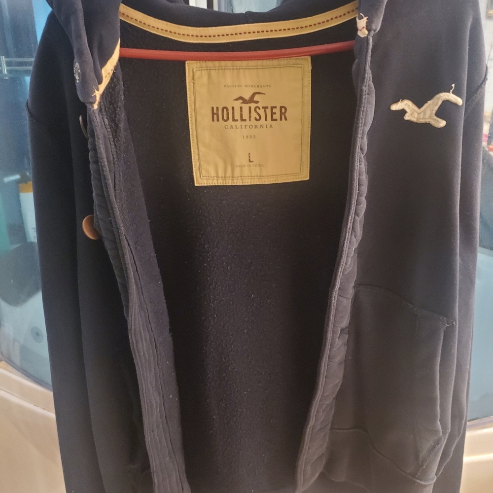 Button up hollister jacket - Picture 7 of 8